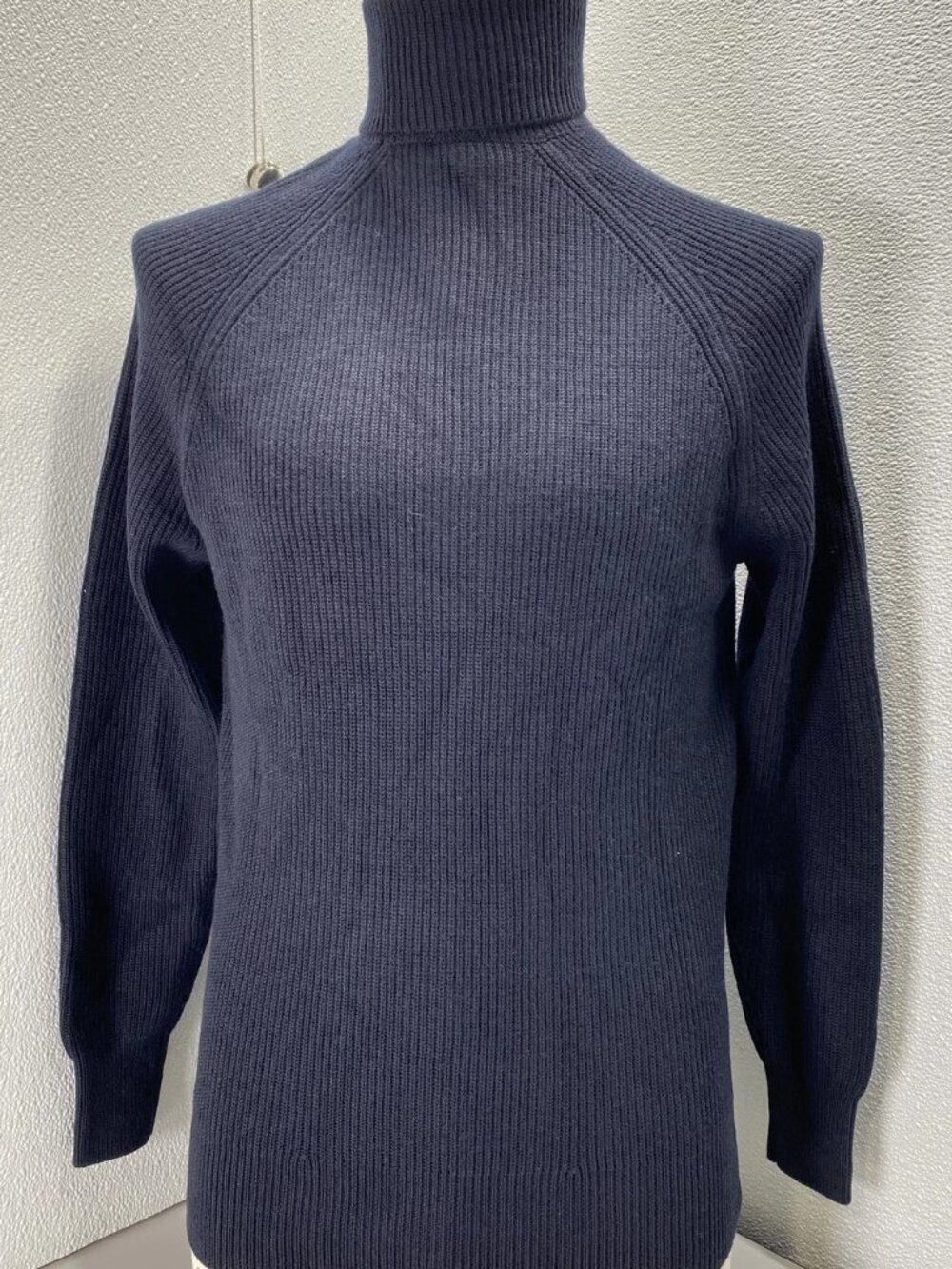 Suitsupply Mens Pure Wool Ribbed Knit Turtleneck Sweater Size XS Navy Blue